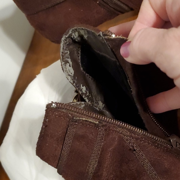 Shoedazzle brown faux suede booties, size 6 - Picture 5 of 6